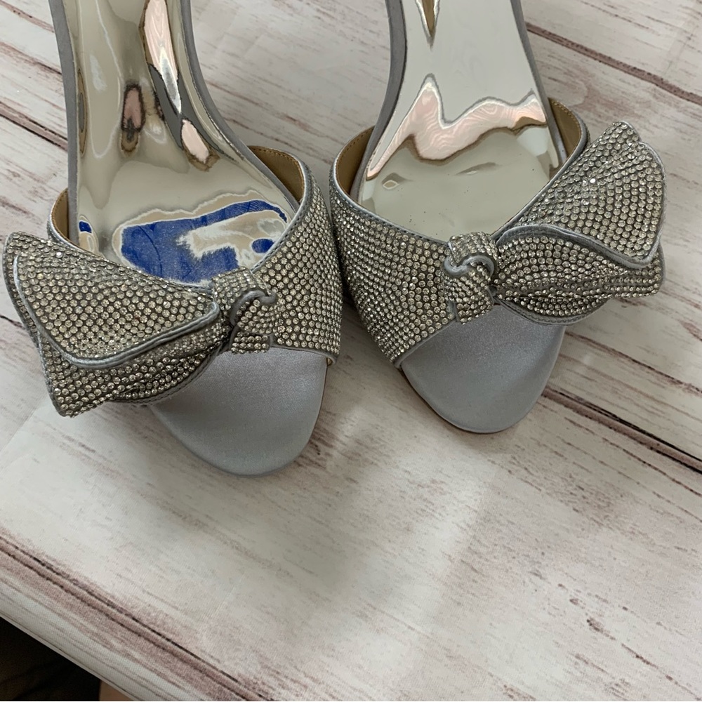 Badgley Mischka Brand Remi Statement Kitten Heel - Picture 14 of 14